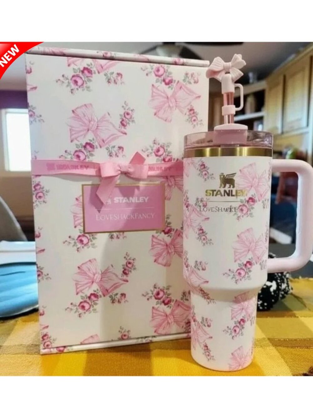 Stanley x LoveShackFancy Holiday Quencher 40oz – Rosa Beaux | Free Shipping